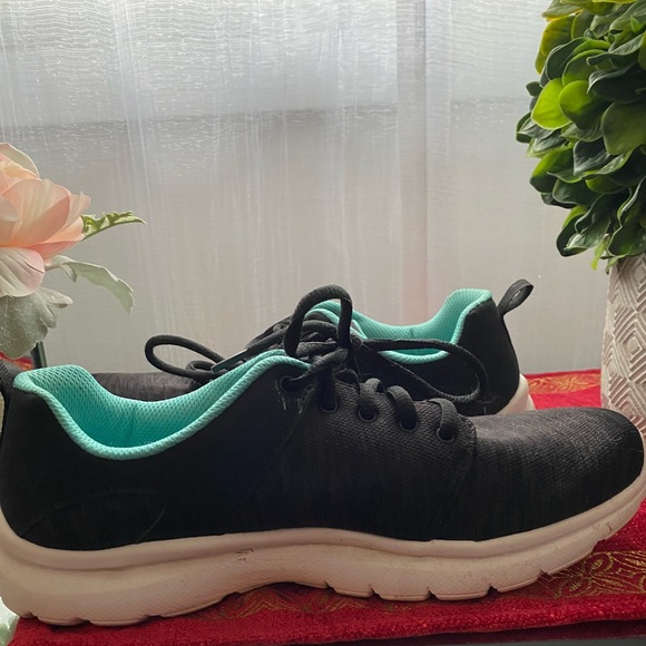 Ryka Woman’s Memory Foam Lace Up Walking Sneakers - Picture 5 of 13